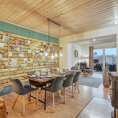 Grosses Mit Kamin Дагебюлль