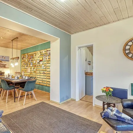 Grosses Mit Kamin Дом отдыха *